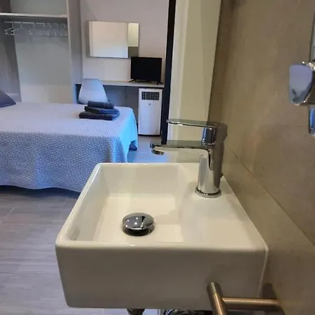 Clarevar Guest house